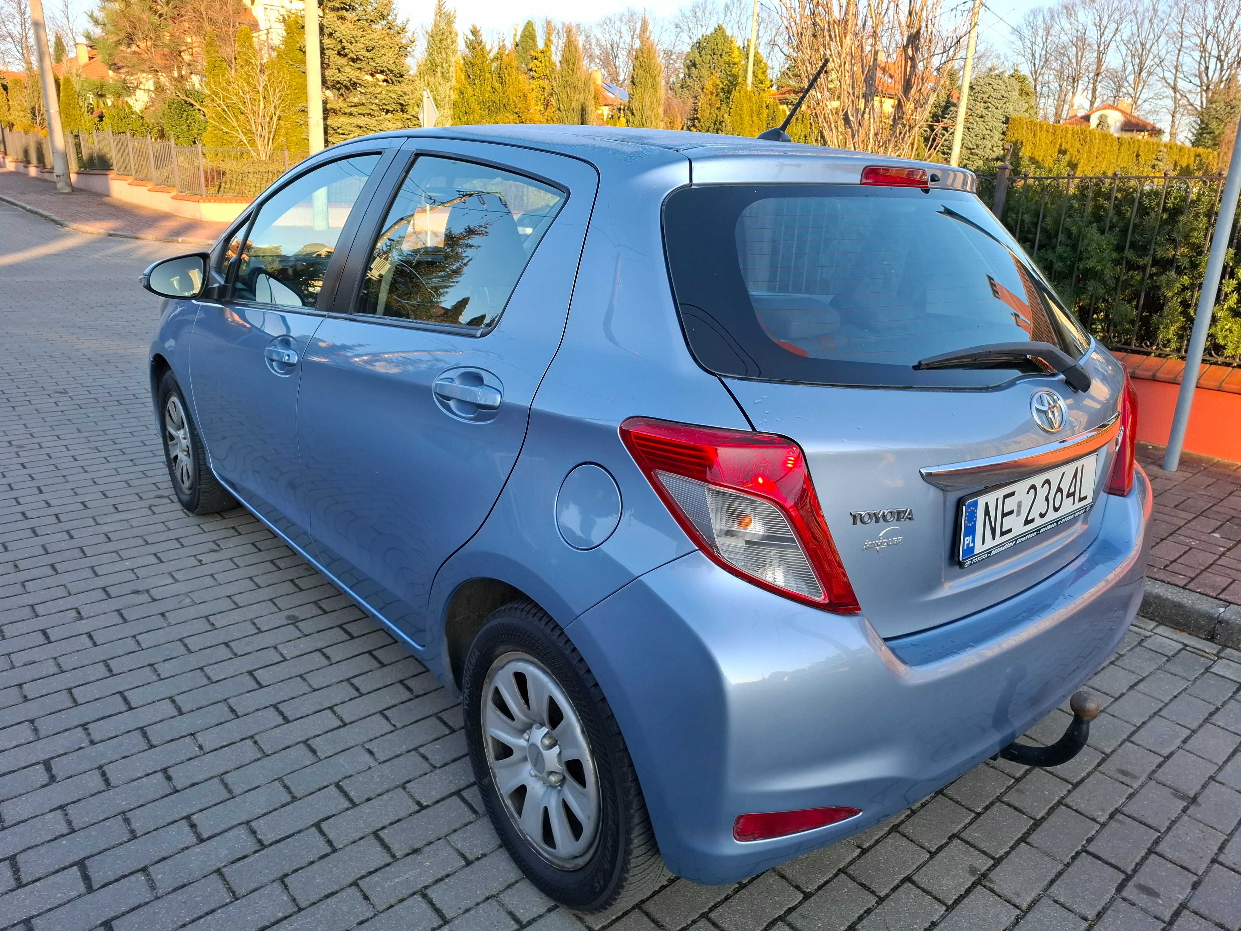 Toyota Yaris 1.0vvti 69km klima kamera hak full servis Aso Toyota