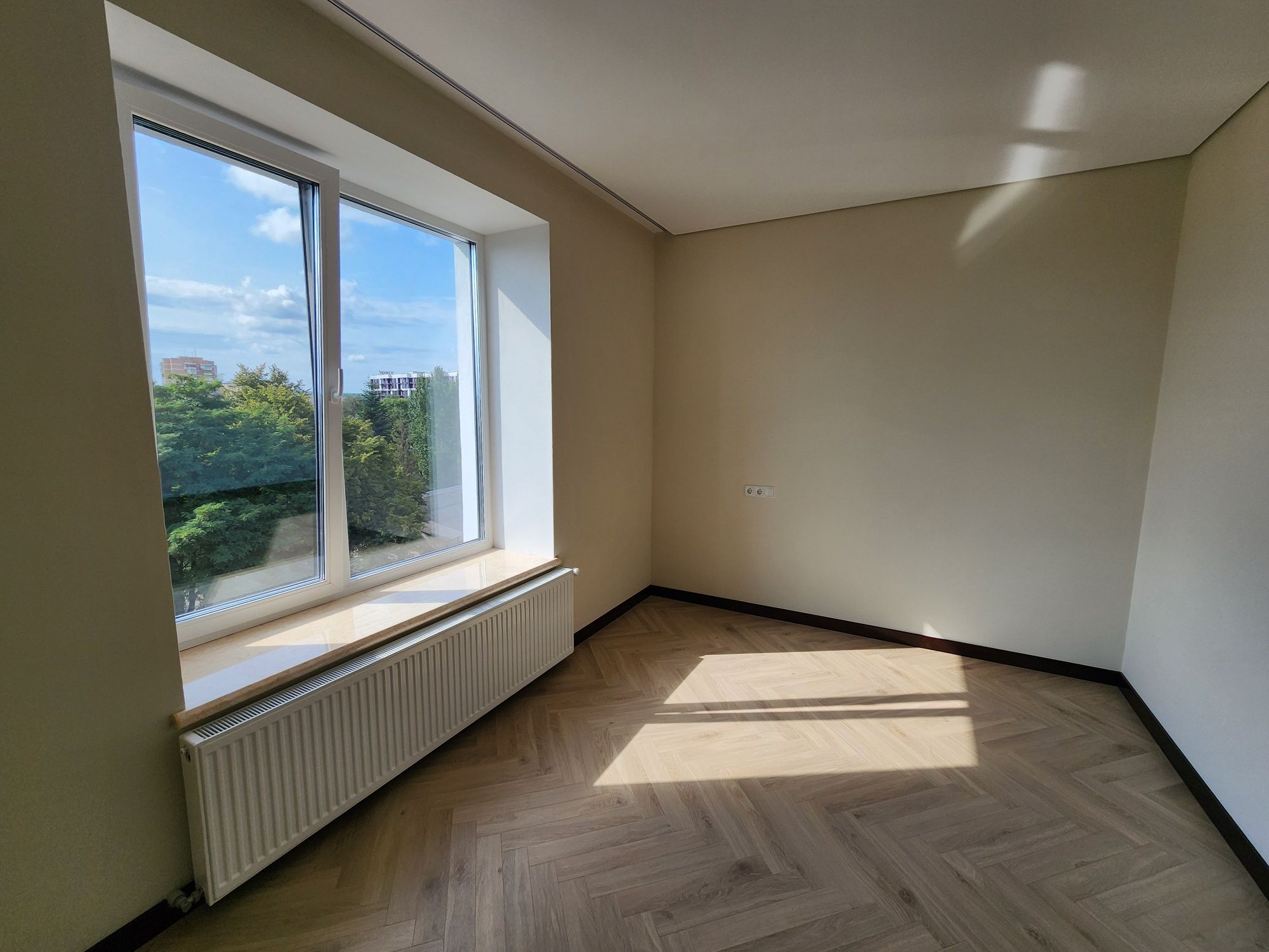 Продам 2 км квартиру в центрі з ремонтом