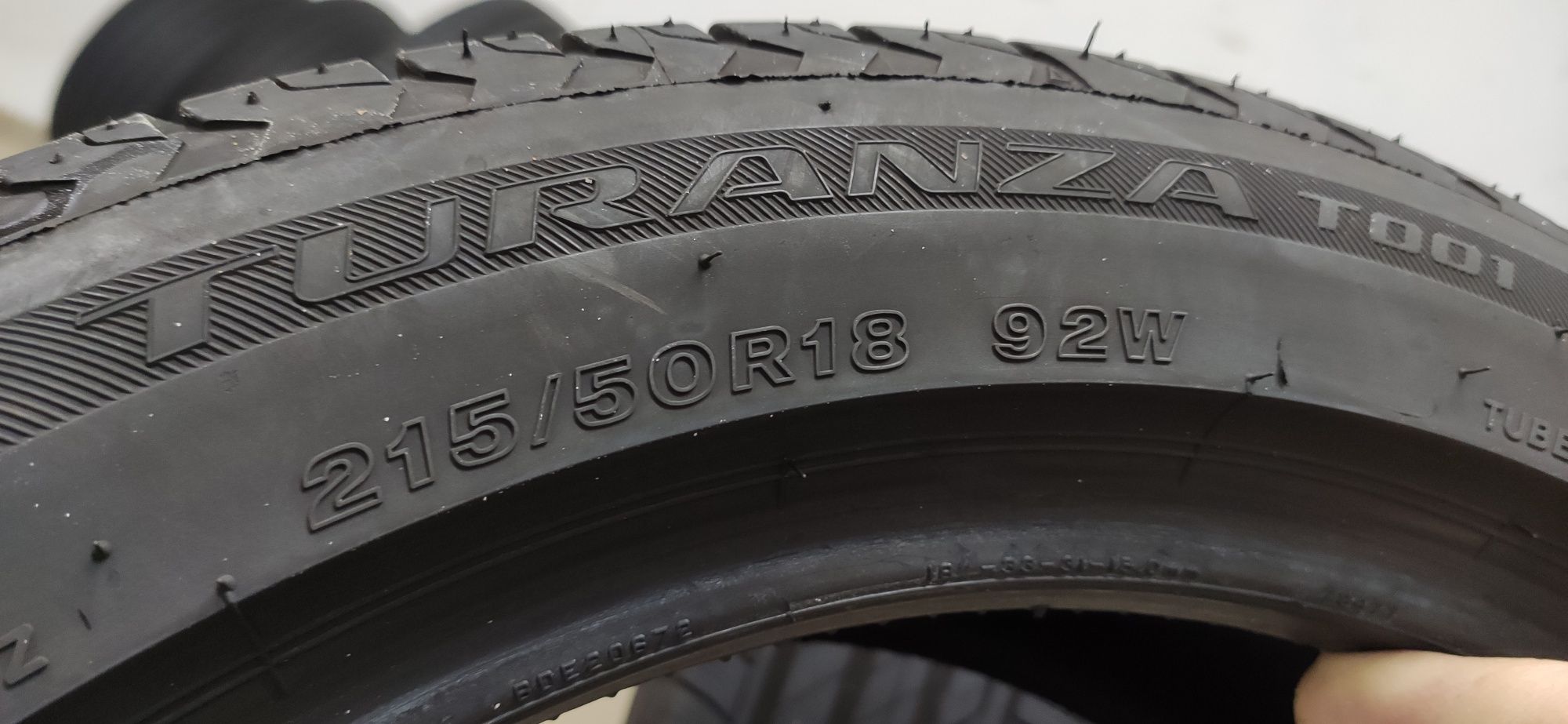 Резина R-18 215/50 92W "Bridgestone" Turanza T001, шини
