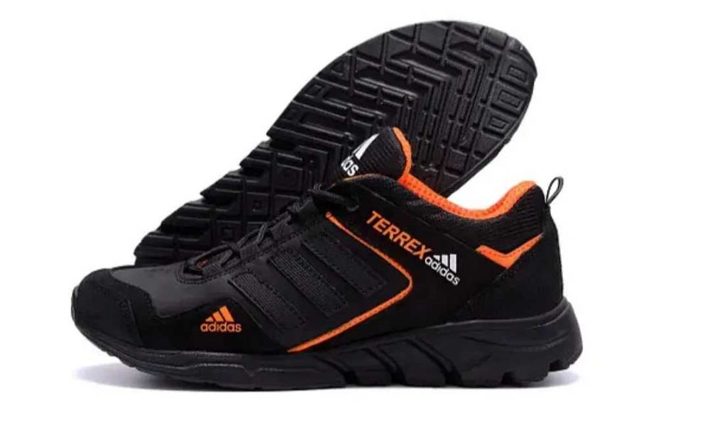 Чоловічі кросівки Adidas. Натуральна шкіра. 42 розмір.