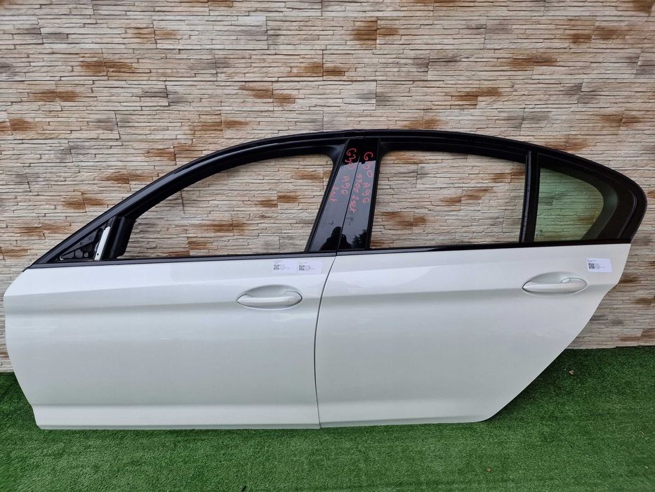 BMW G30 Дверь правая левая Разборка шрот запчасти Седан Универсал ШРОТ