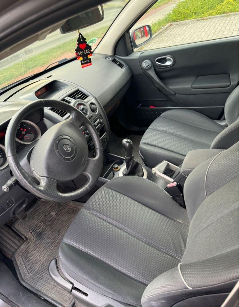 Megane 2 2005г 163тыс.км без подкрасов !!!