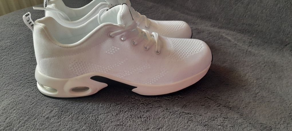 Nowe buty unisex