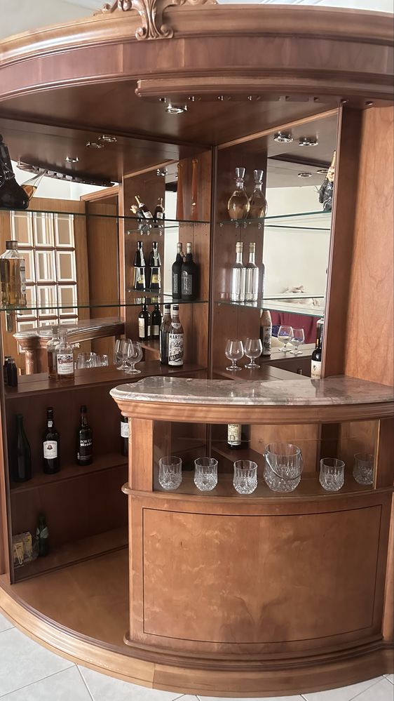 Para venda bar de canto  igual a novo