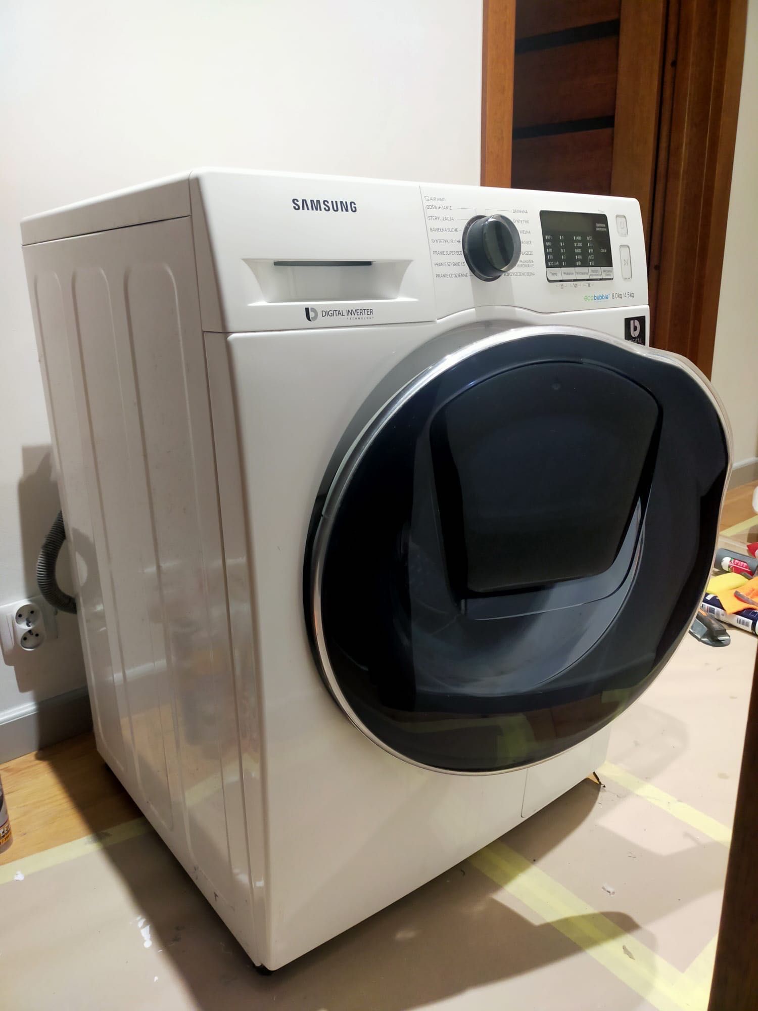 Pralko - suszarka Samsung Add Wash Eco Bubble, model WD80K5A10OW