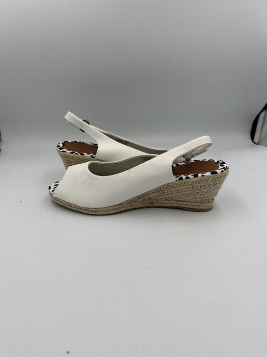 Espadryle na koturnie białe Anna Field 40