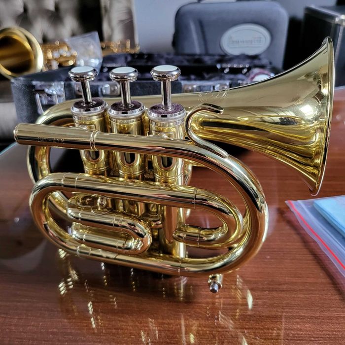 trąbka PICCOLO  JUPITER JPT-416 made in Taiwan stan celujący jak nowa!