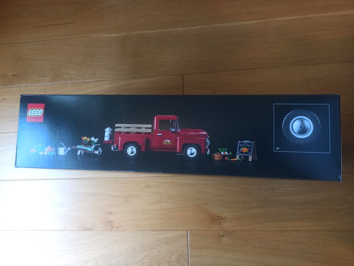 Lego creator 10290