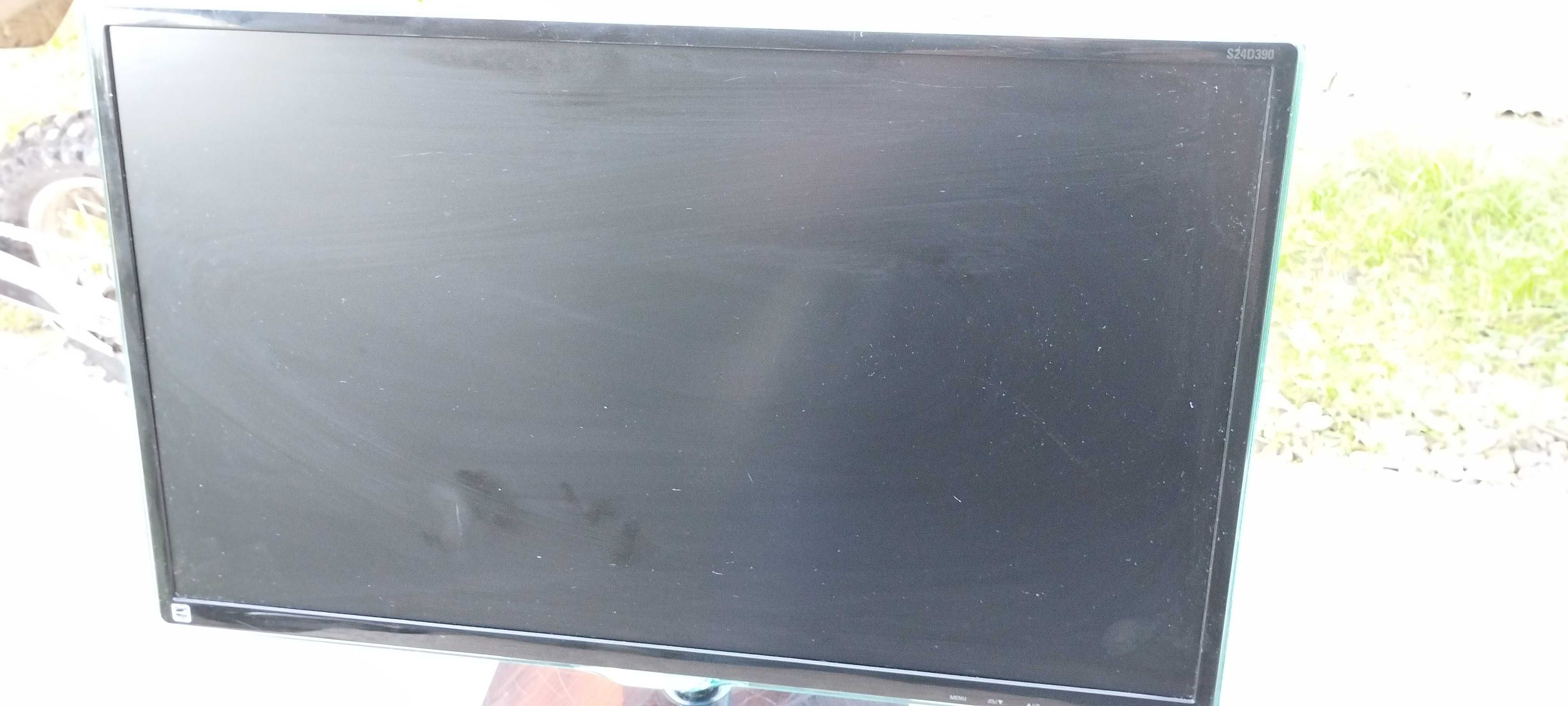 Монітор Samsung LS24D390