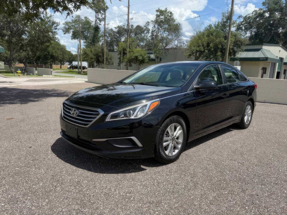 Hyundai Sonata SE      2017