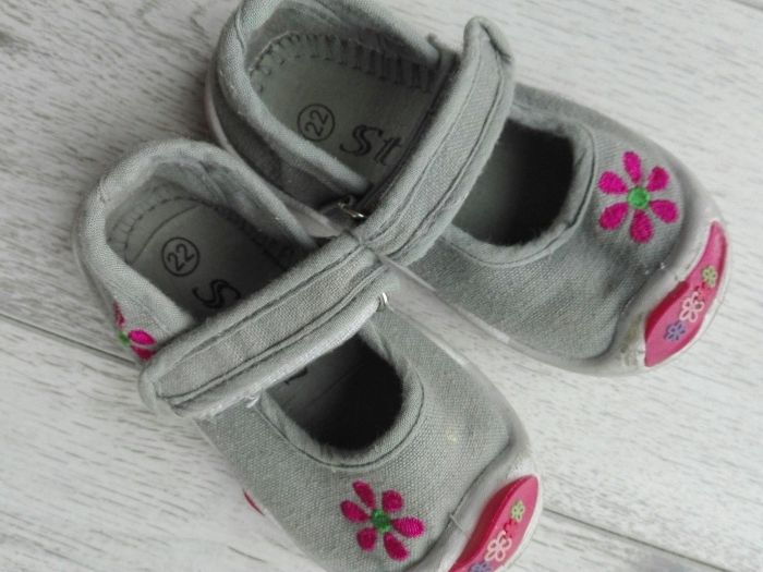 Kamizelka F&F + pantofelki gratis