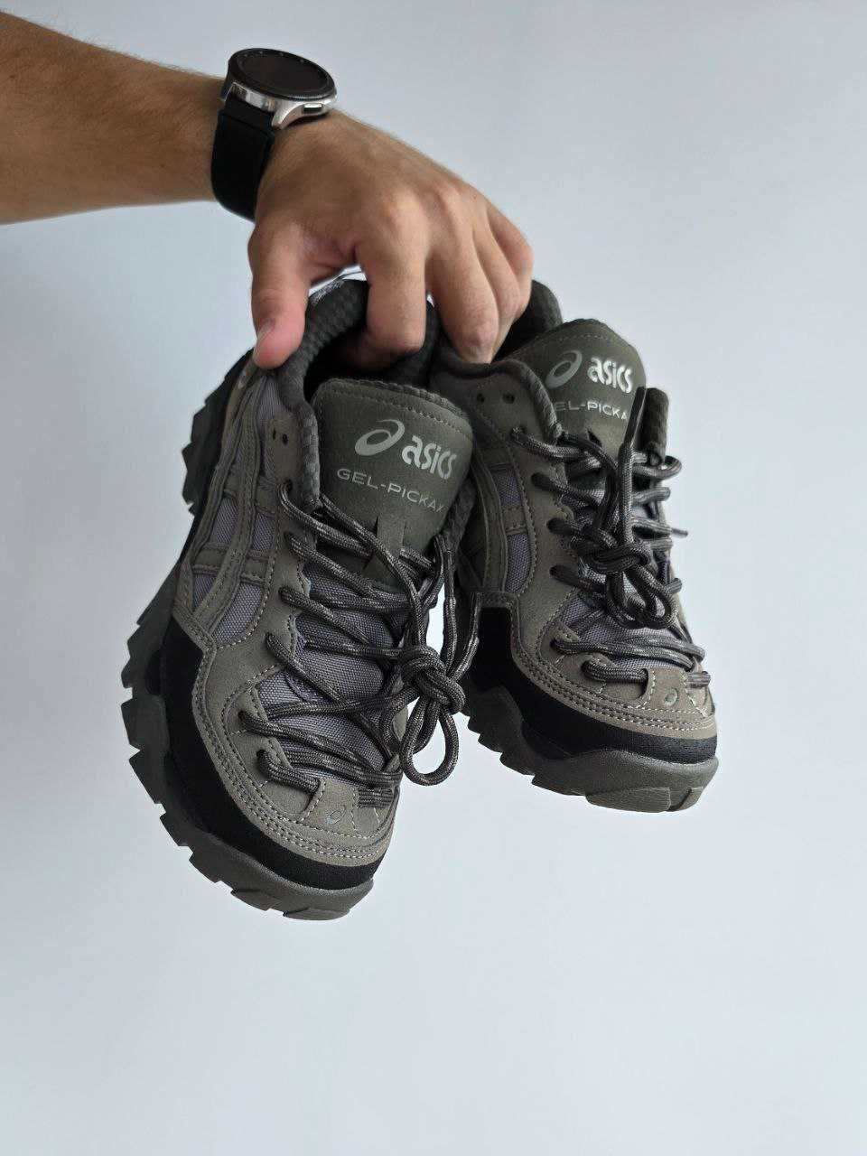 Кроссовки Asics Gel-Pickax