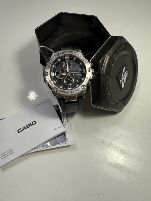 Продам годинник casio G-shock gst-b100-1ear