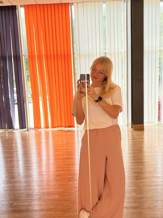 Викладач англійської