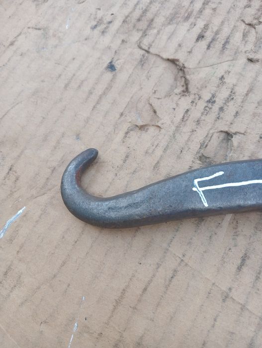 Hak metalowy stary