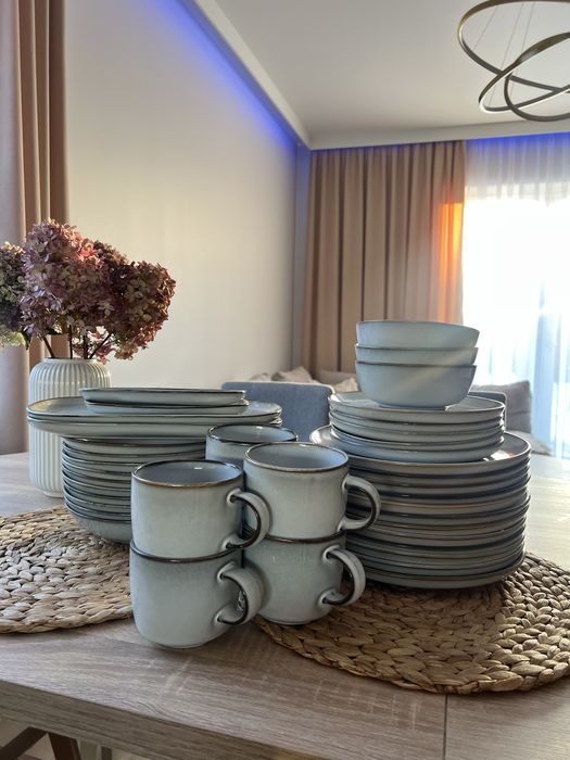 Zestaw talerzy ikea szare GLADELIK kubki