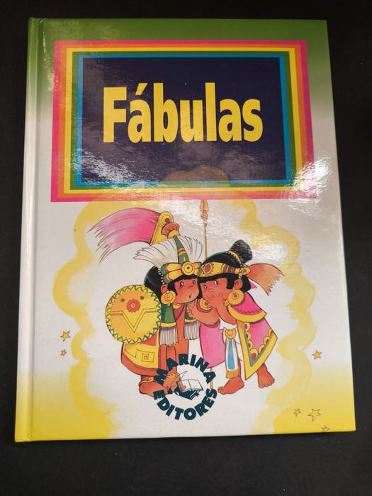 Livro Fábulas. 
Livro de diversas fábulas como a borboleta e o car