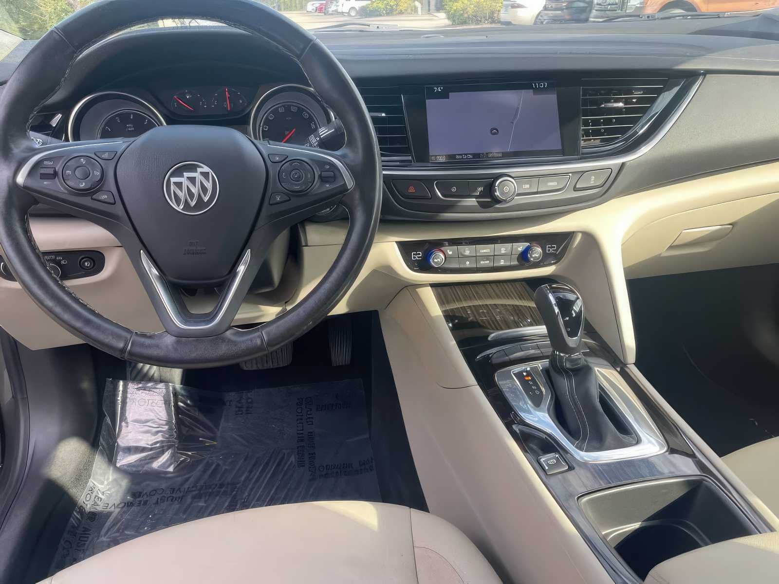 2018 Buick Regal Sportback Essence