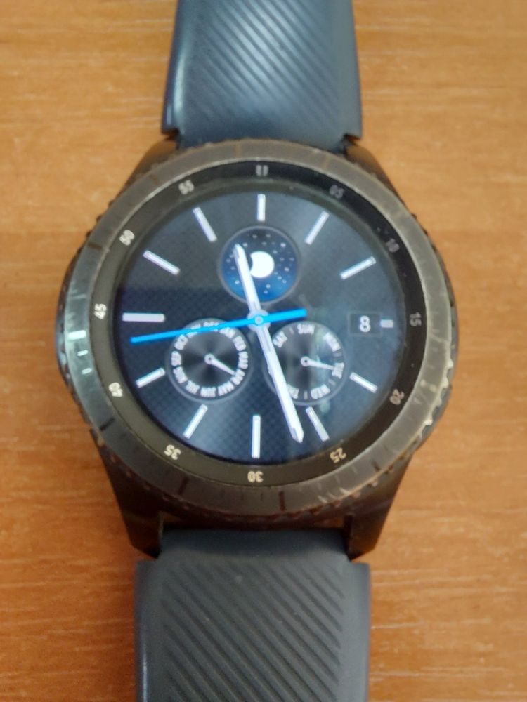 Продам годинник Samsung Gear 3