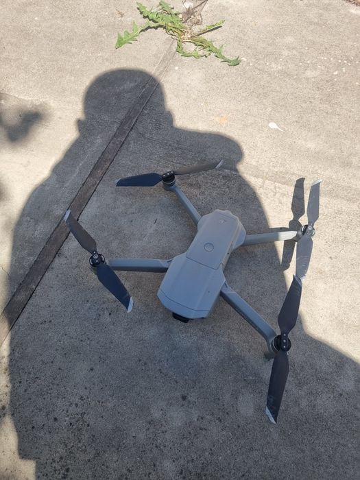 Квадрокоптер DJI Air 2 Fly More Combo