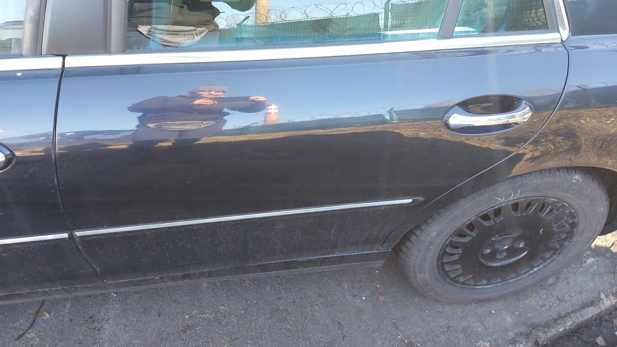 Lancia Thesis 472/B drzwi tylne lewe prawe FV części/dostawa