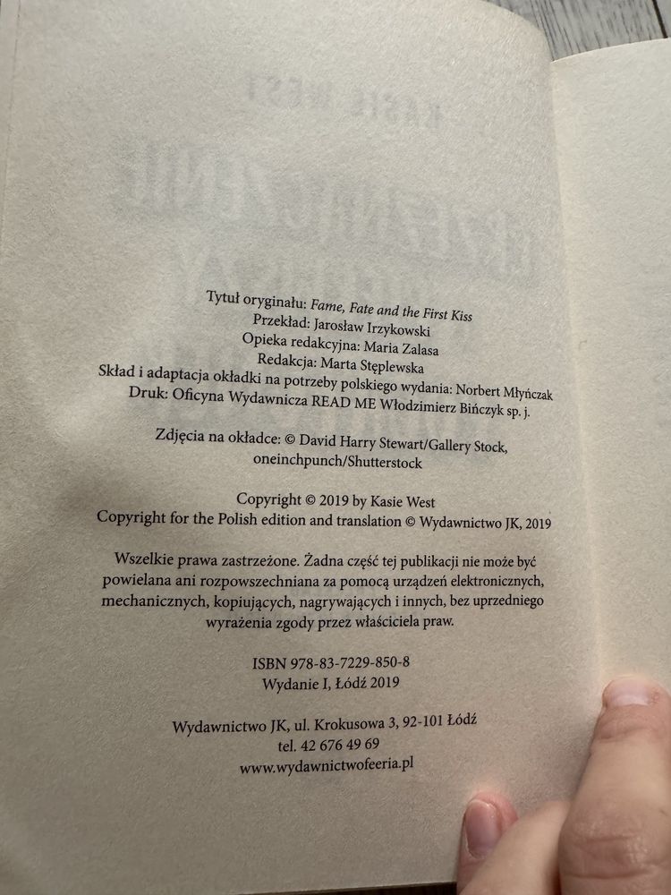 Kasie West. Przeznaczenie i pierwszy pocałunek