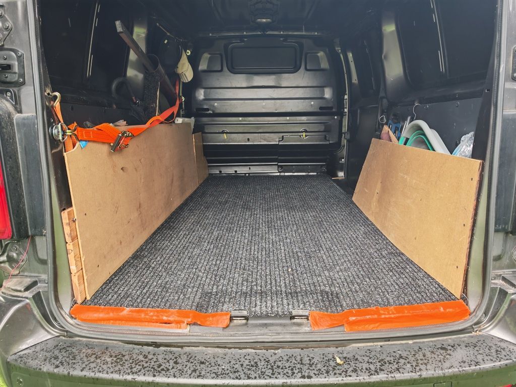 Vivaro C- Bardzo mały przebieg
