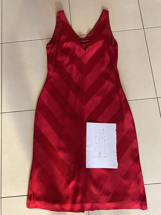 Sukienka wieczorowa czerwona Molton r. 38