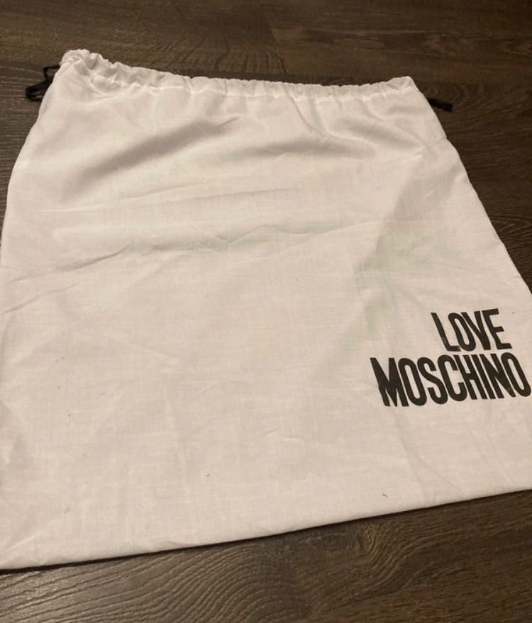 Nowa torebka Moschino z metką