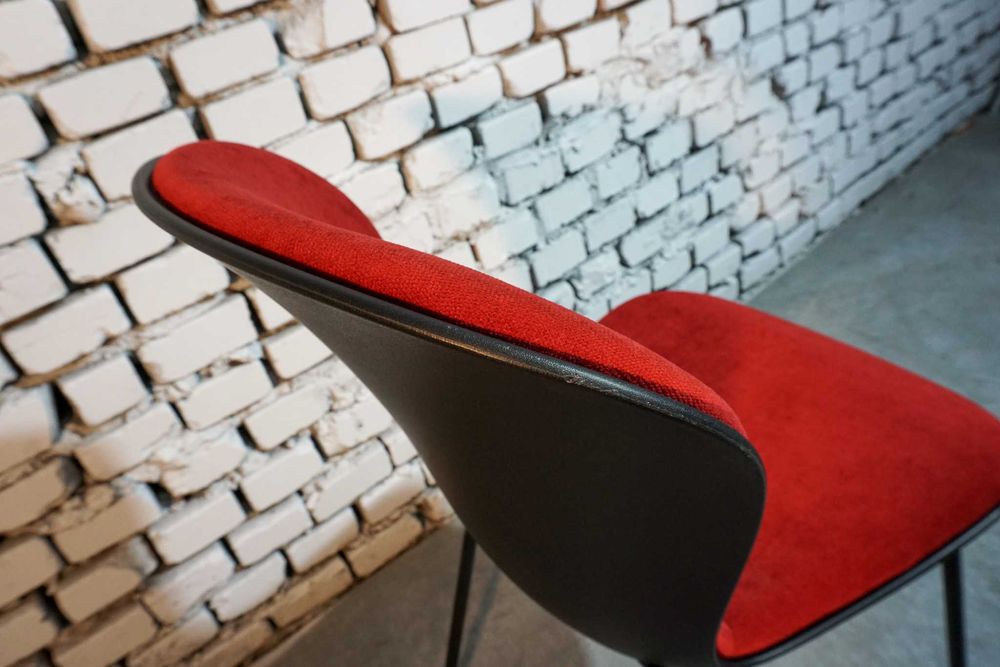 Krzesło BoConcept Adelaide, częściowo tapicerowane