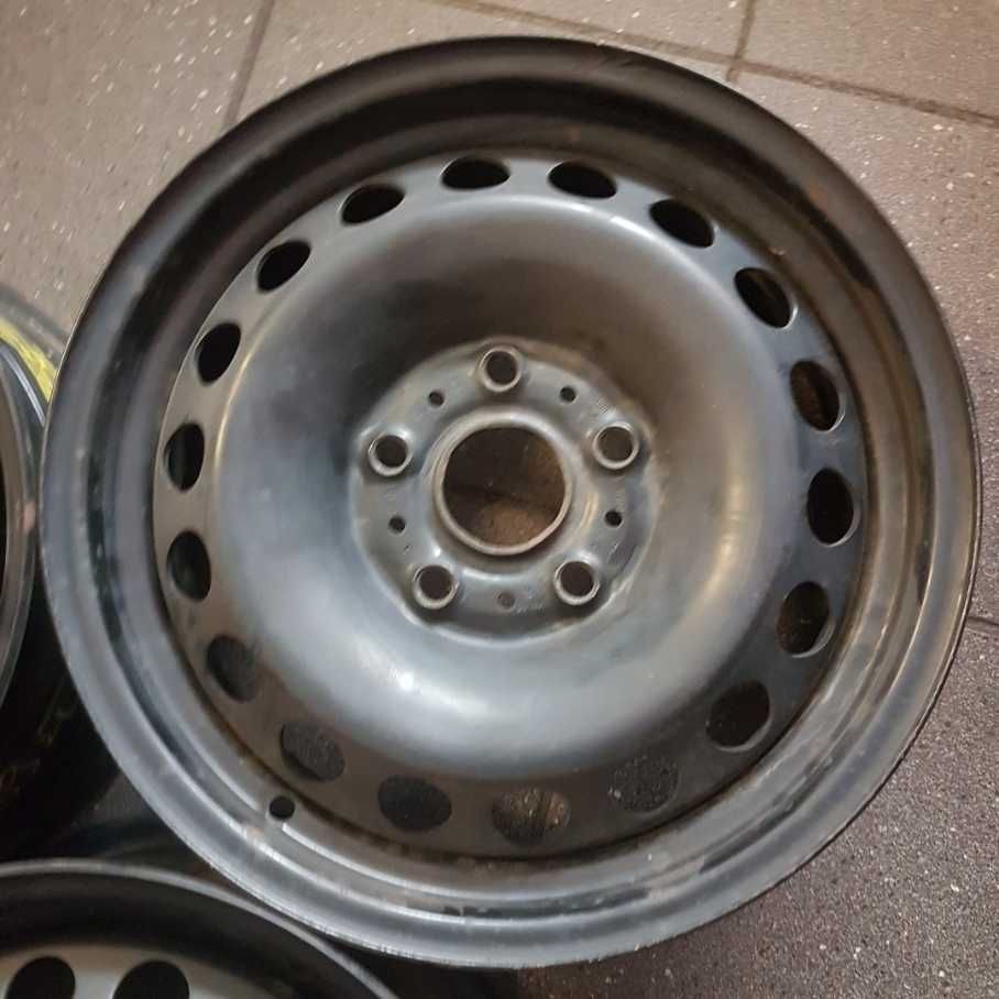 Felga Stal( Mamy 2 sztuki ) 6J R15 ET43 5X112 VW GOLF Skoda Seat.