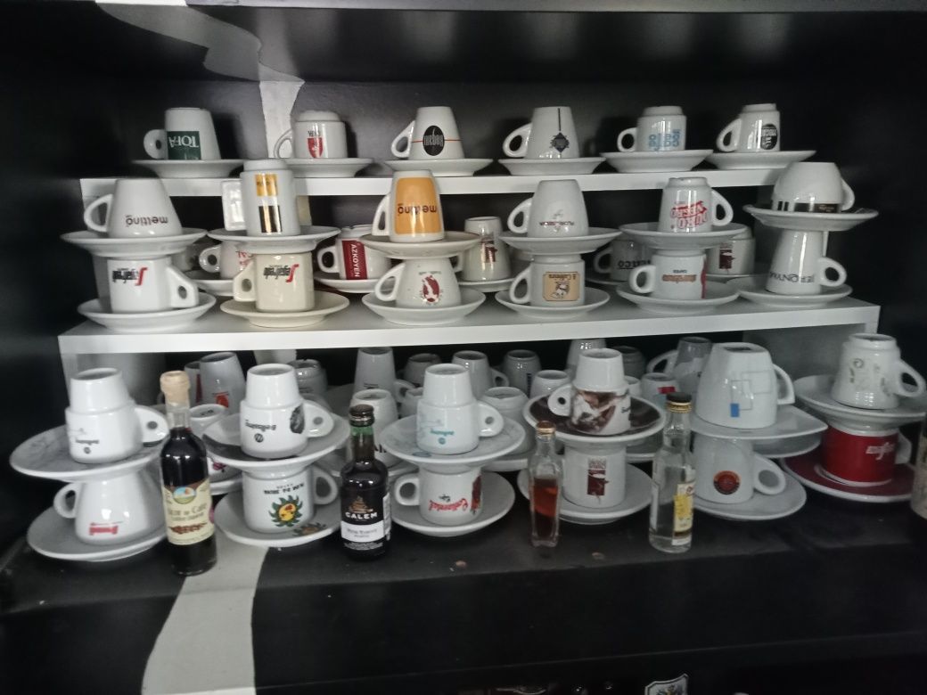 Coleção de chávenas de café