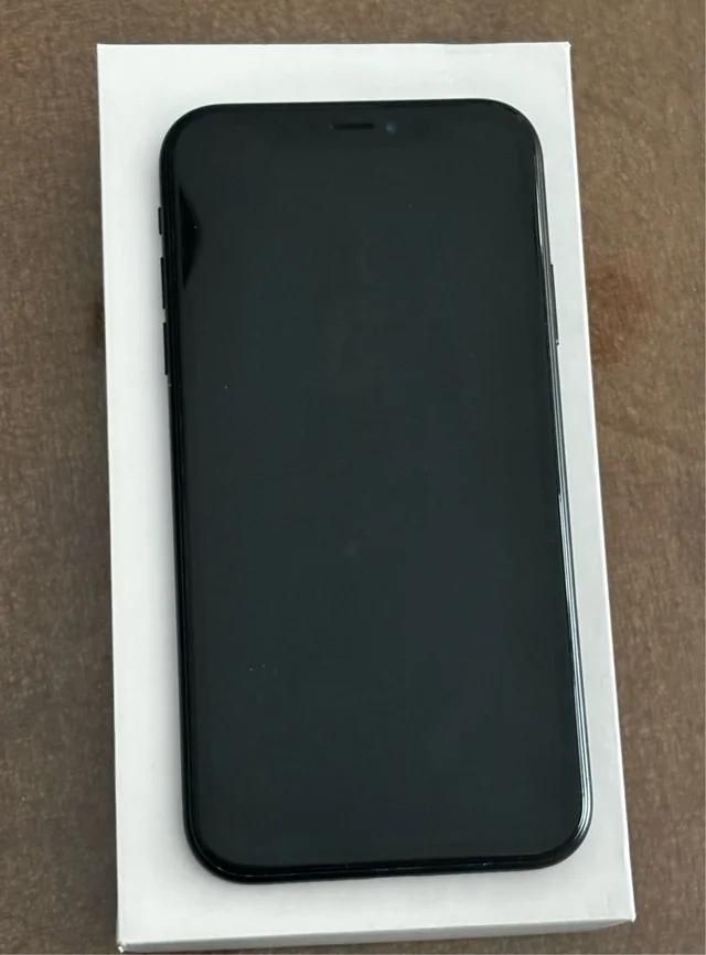 Vendo iphone xr em bom estado