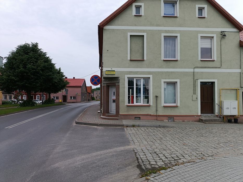 Sprzedam lokal w centrum Reska