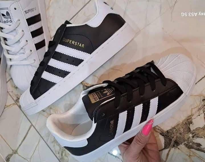 Superstary, adidasy