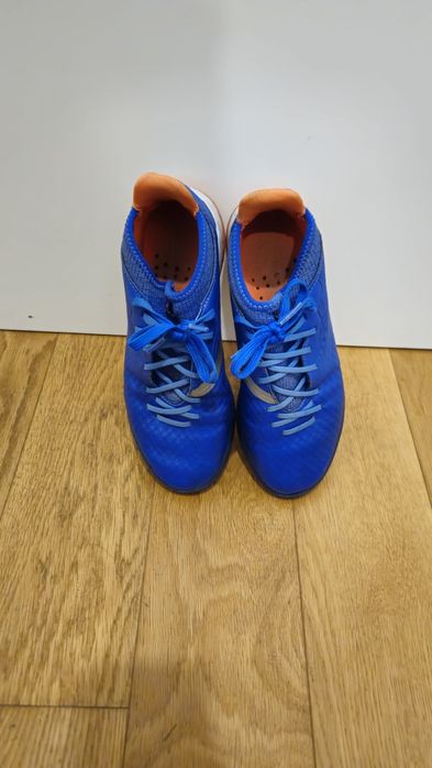 Chuteiras futebol sintético