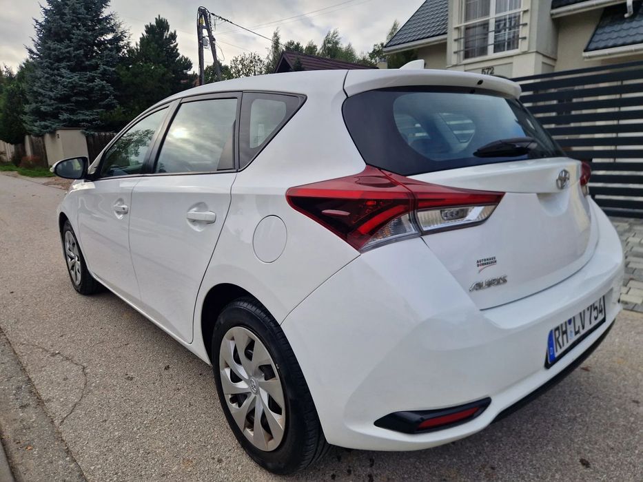 Toyota Auris Toyota Auris 1.3 b  WZOROWY STAN