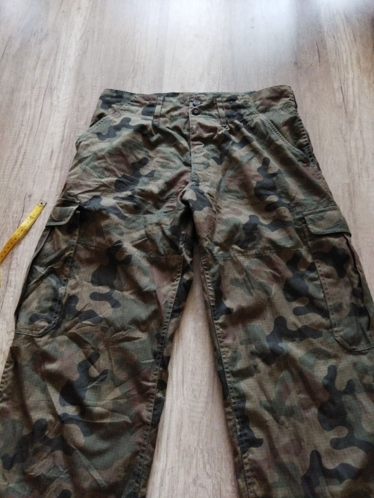 Nowe spodnie polowe , wojskowe 124Z