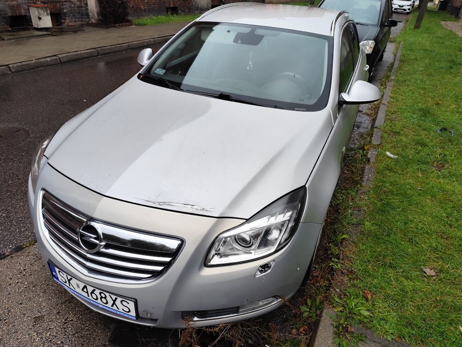 Opel Insignia a uszkodzony