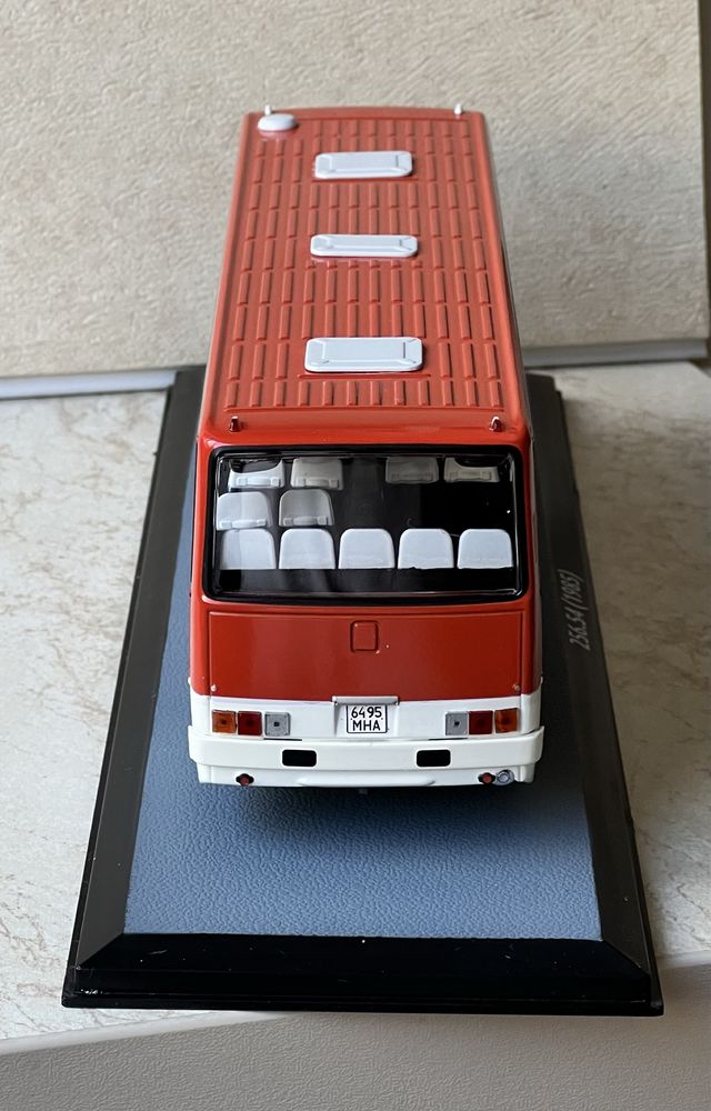 Модель автобуса Ikarus 256.54 Classicbus 1:43