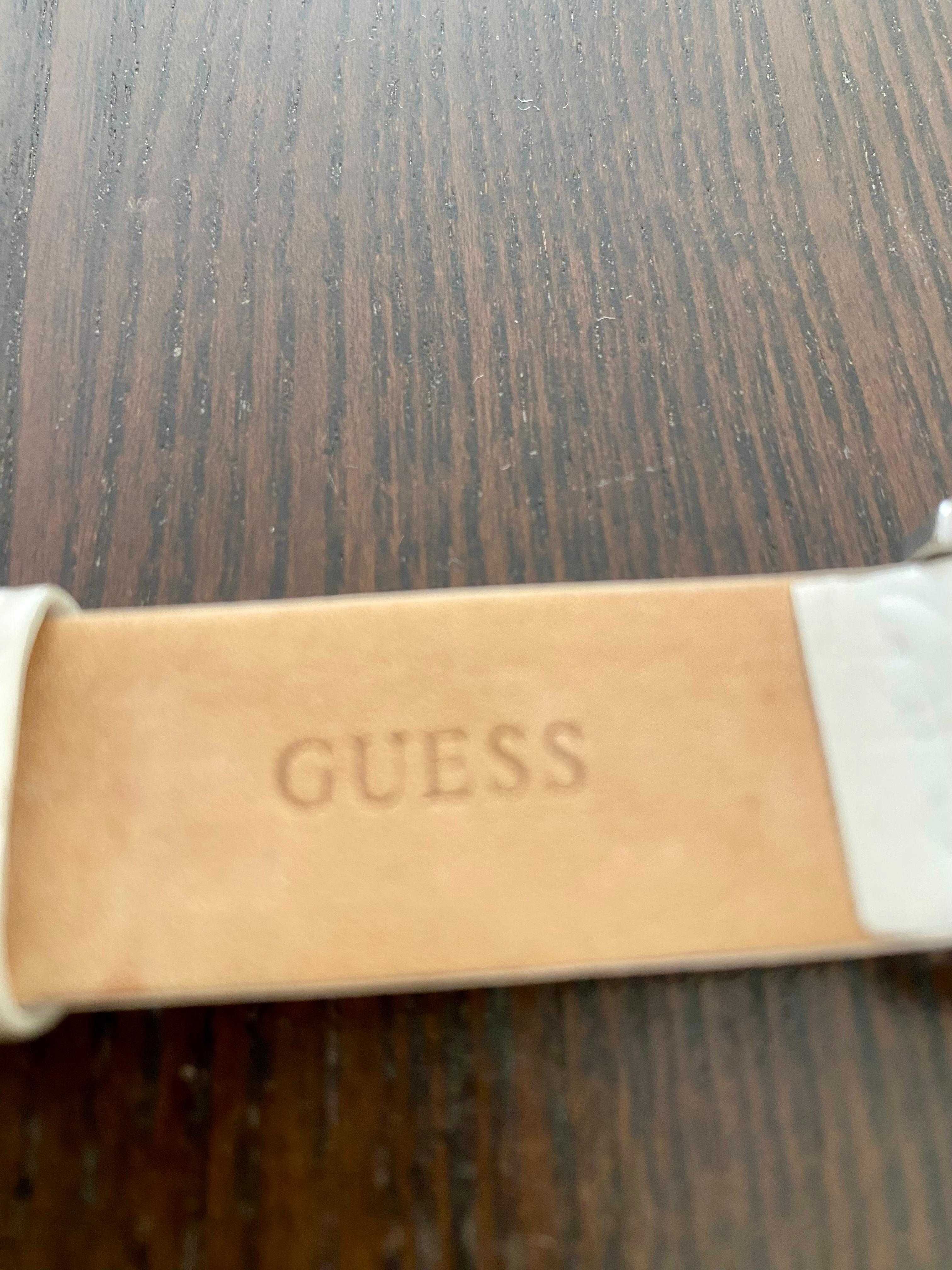 Relógio Guess Mulher Branco com Cristais Original