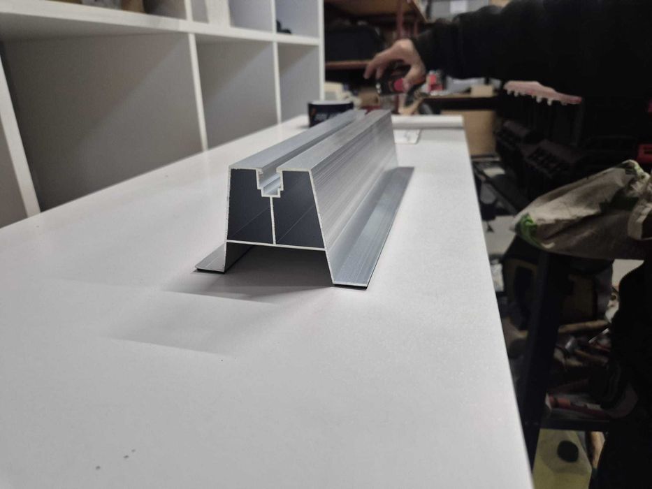 Mostek trapezowy H 70mm z taśmą EPDM konstrukcja fotowoltaiczna