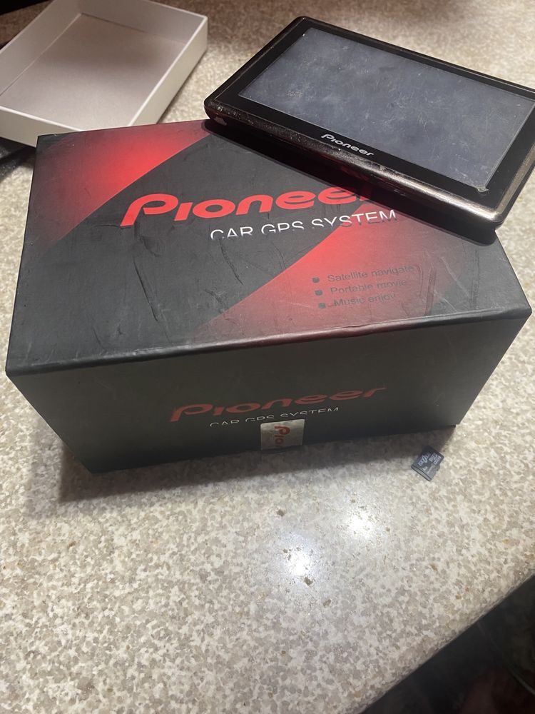 Авто GPS навигатор Pioneer