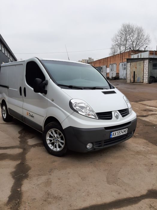Продам рено трафік