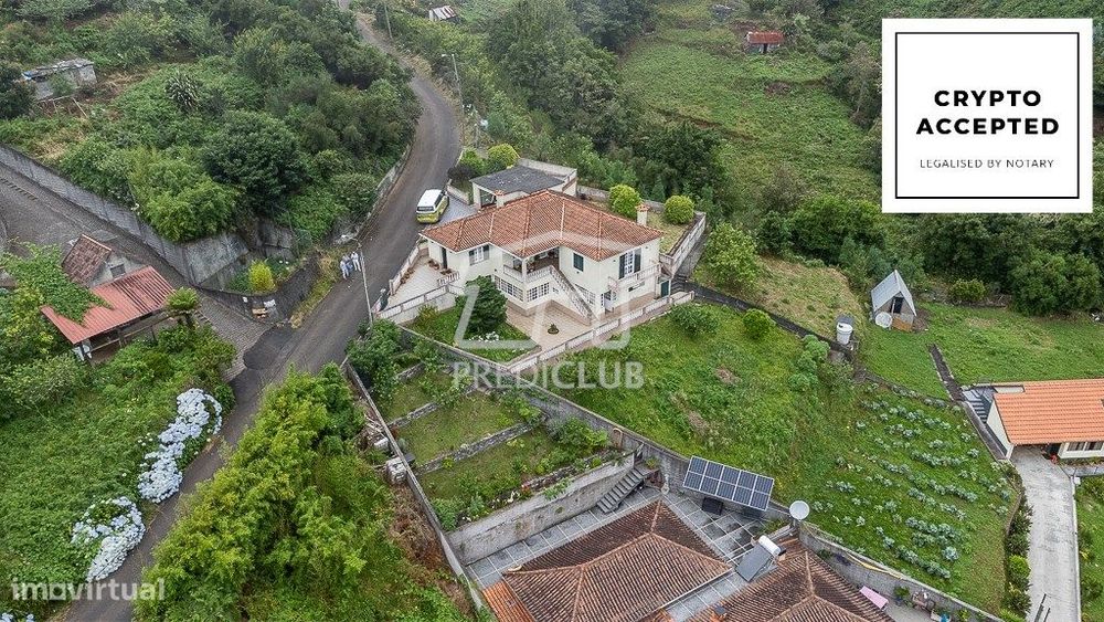 Moradia T4 -  Santo António da Serra ( lote de 1149m2 )