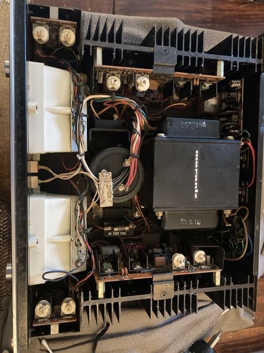 Marantz 140 końcówka mocy.