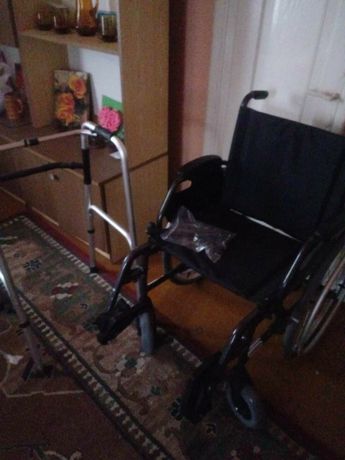 Wózek inwalidzki i chodzik gratis