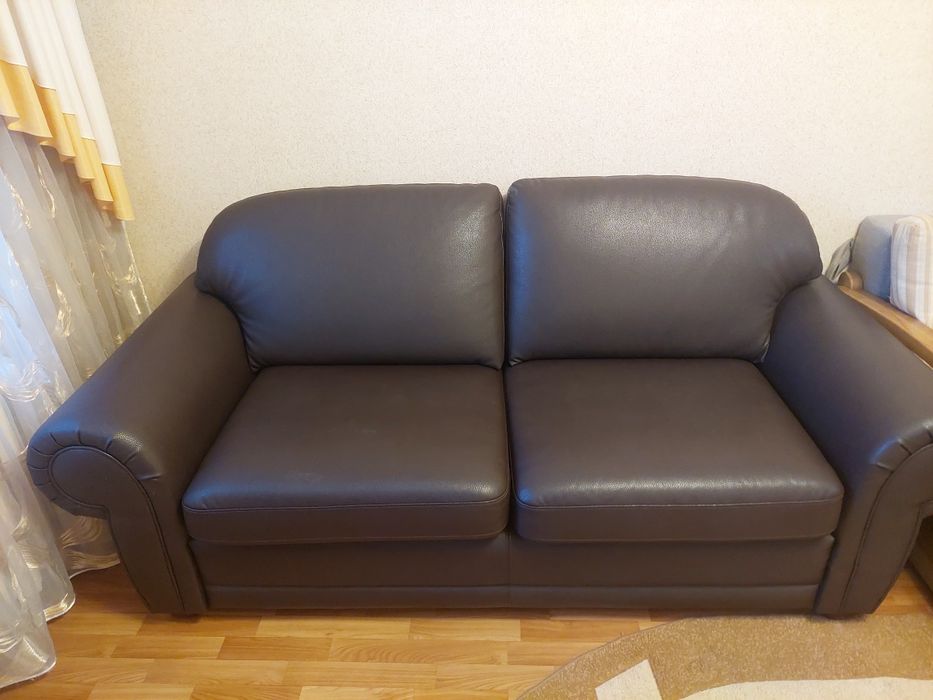 Диван шкіряний новий