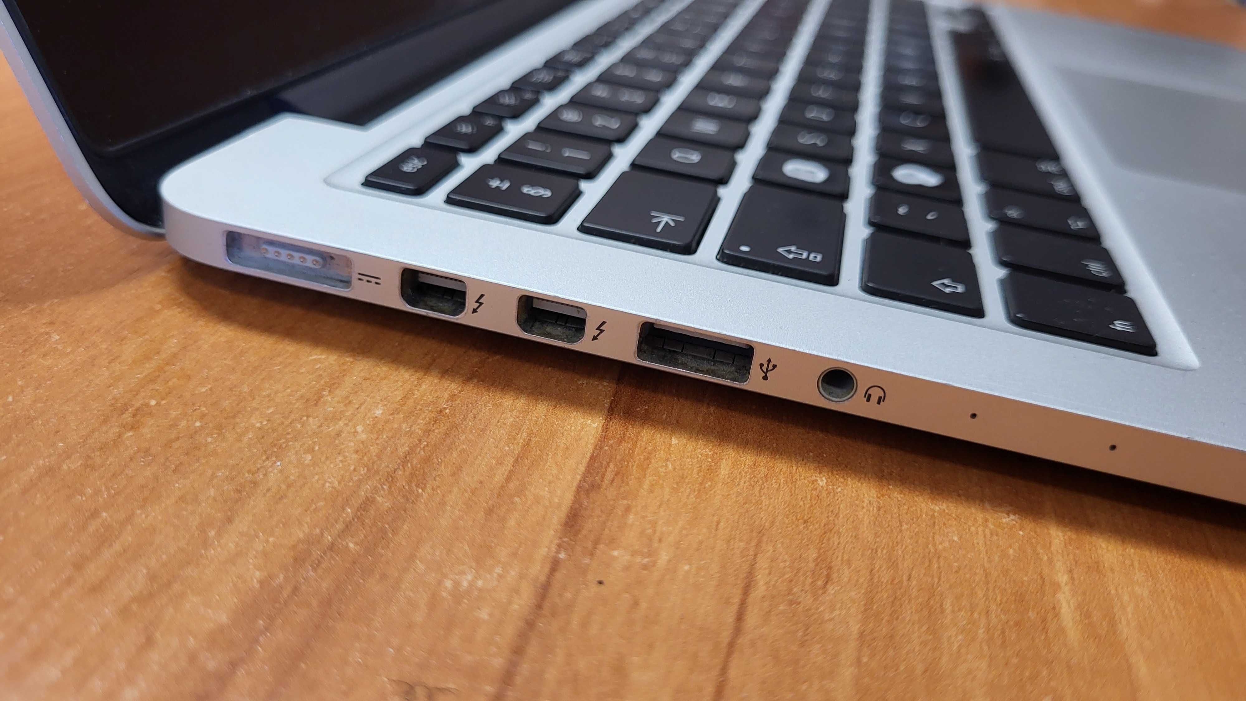 MacBooka Pro 13″ (Retina)