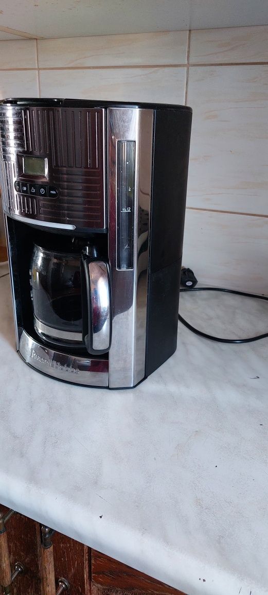 Ekspres przelewowy Russell Hobbs